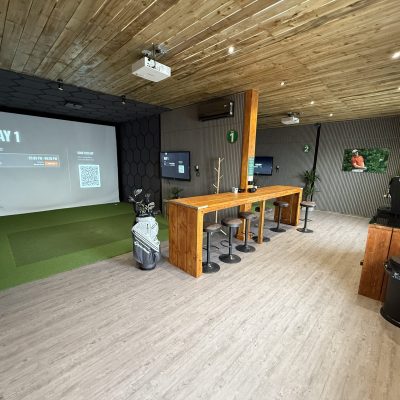 Indoor golf at Tee’in Off, Crymych, Pembrokeshire.